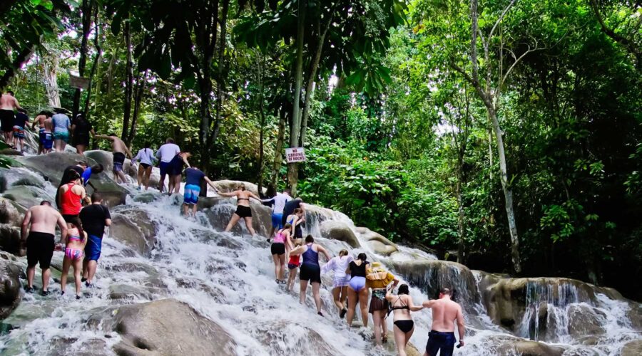 Low-Cost Adventure to Dunn’s River Falls - Cheapest Time