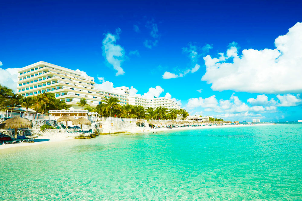 Cancun Beach Mexico - Cheapest Time