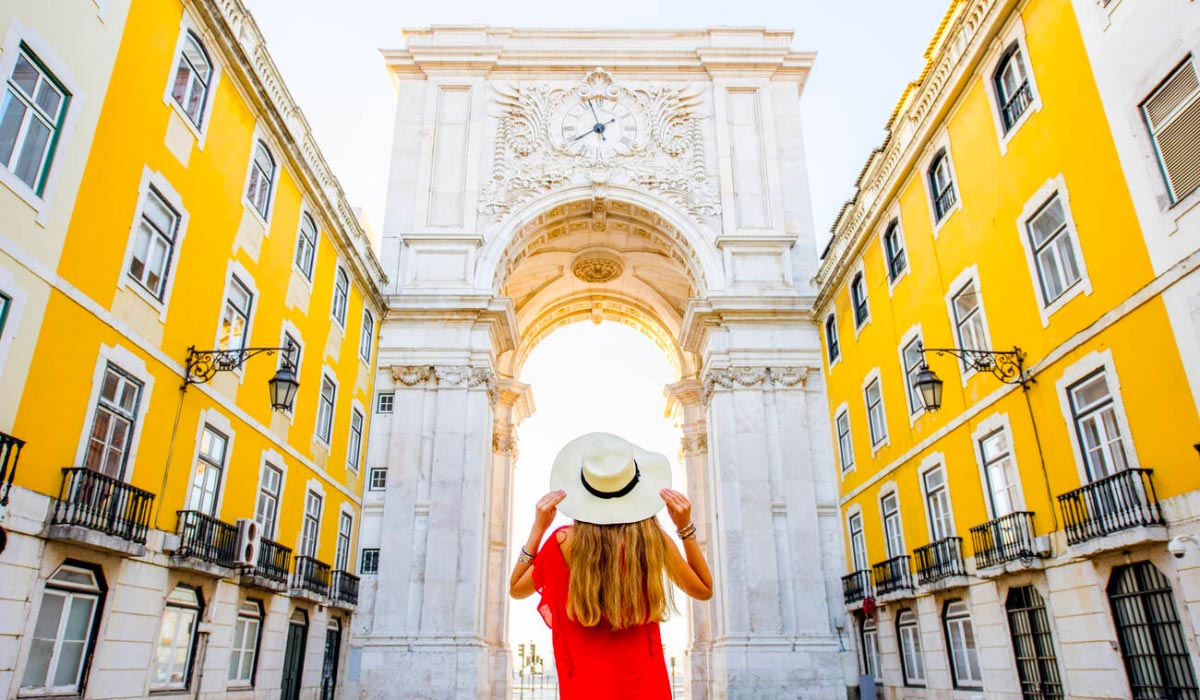 Cheapest Time to Fly & Visit Lisbon - Cheapest Time