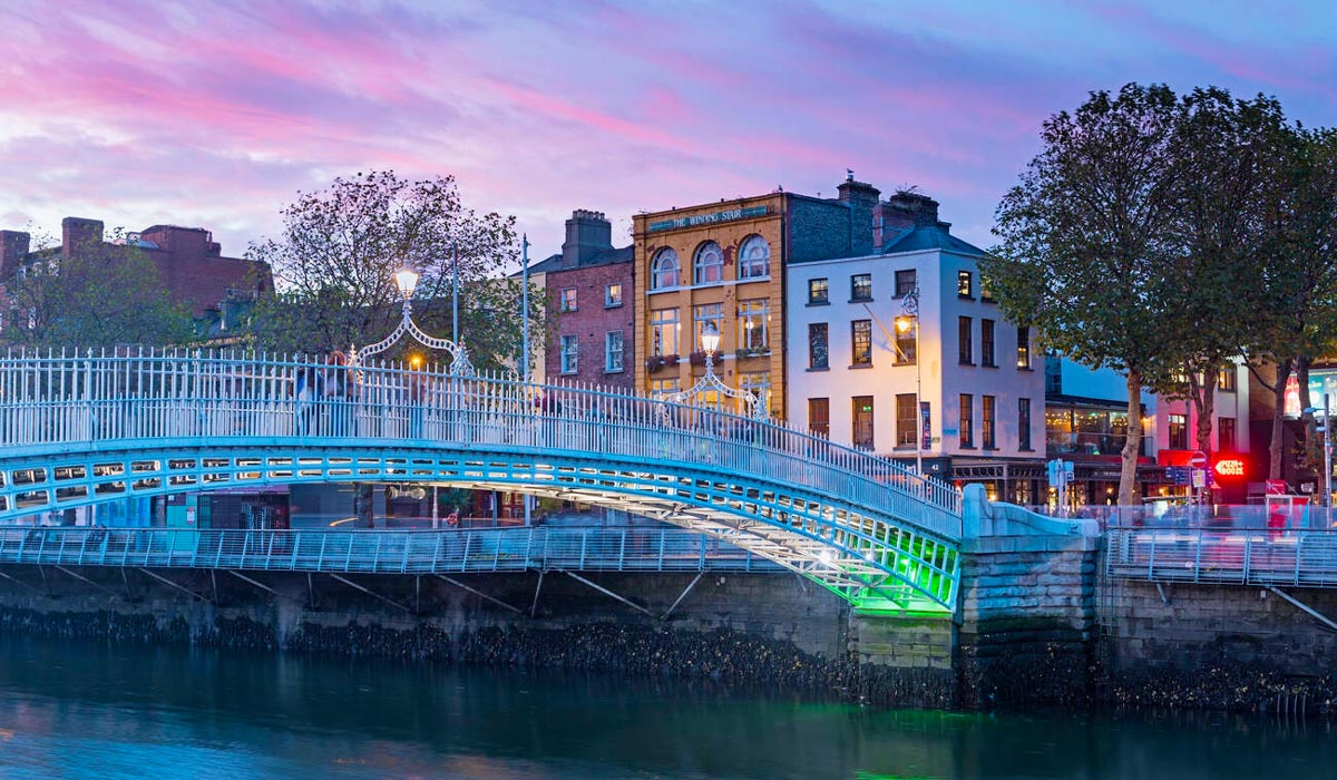 Cheapest Time to Fly and Visit Dublin - Cheapest Time