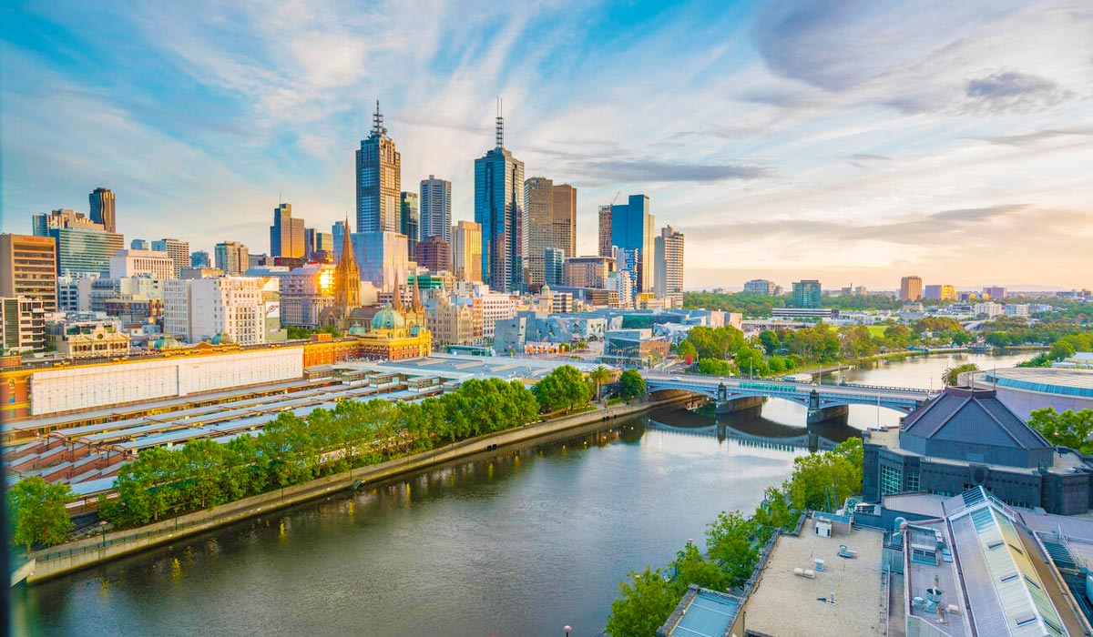Cheapest Time to Fly and Visit Melbourne - Cheapest Time