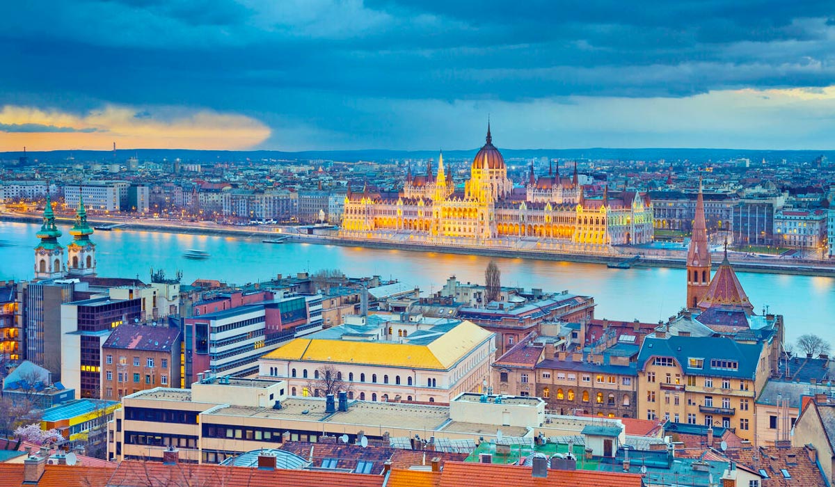 Cheapest Time to Go to Hungary - Cheapest Time