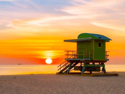 Cheap Warm Places to Visit in February in USA - Cheapest Time