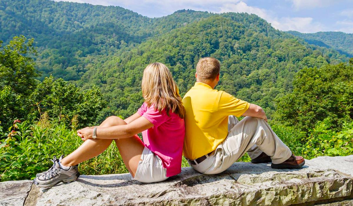 Cheap Things to Do in Gatlinburg, TN for Couples – Cheapest Time Cheap Things to Do in Gatlinburg, TN for Couples - Cheapest Time